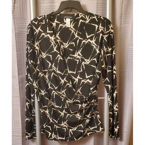 Jones New York Black/White‎ Patterned Long-Sleeve Crossover Style Top